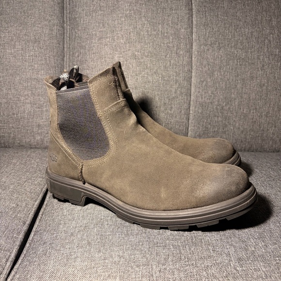 UGG Men’s Olive Green Suede Chelsea Boots - Picture 2 of 7